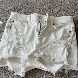American Eagle White Demin Stretch Shorts Size 0 - Worn Twice